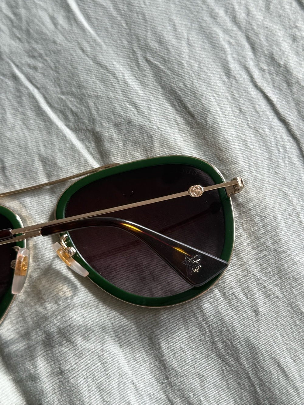 Gucci Aviator Sunglasses in Green and Red Trim - Picture 4 of 11